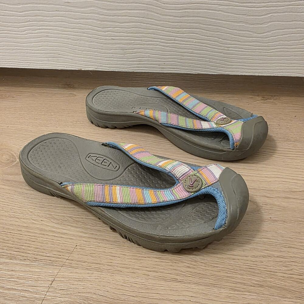 KEEN Girls Gray Rainbow Slip On‎ Grunge Casual Beach Outdoor Bali Sandals Size 3